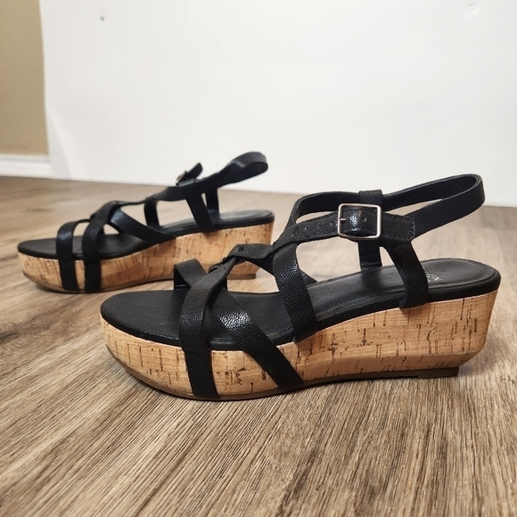 Eileen Fisher Strappy Black Cork Wedges in Size 5 - Picture 6 of 12
